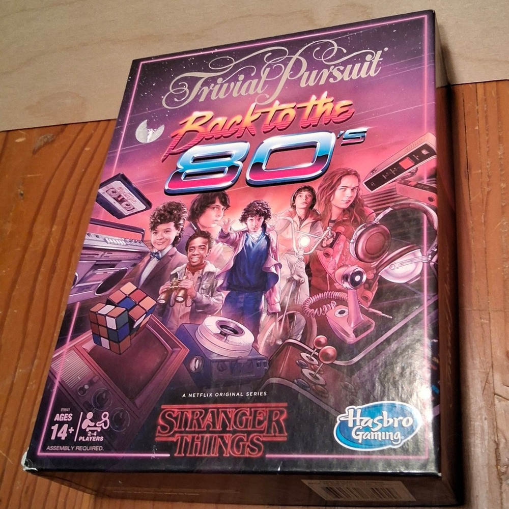 Hasbro Trivial Pursuit Back to the 80s Stranger Things Board Game Complete